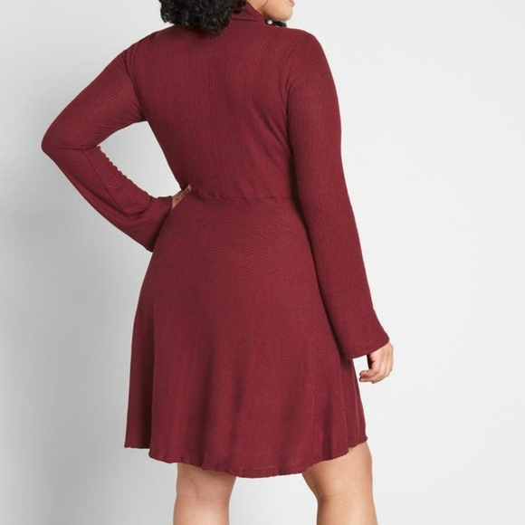 NEW Modcloth Idyllic Arrangement Sweater Dress - Picture 2 of 5